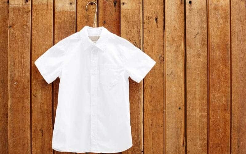 Tips for wearing short sleeved shirts